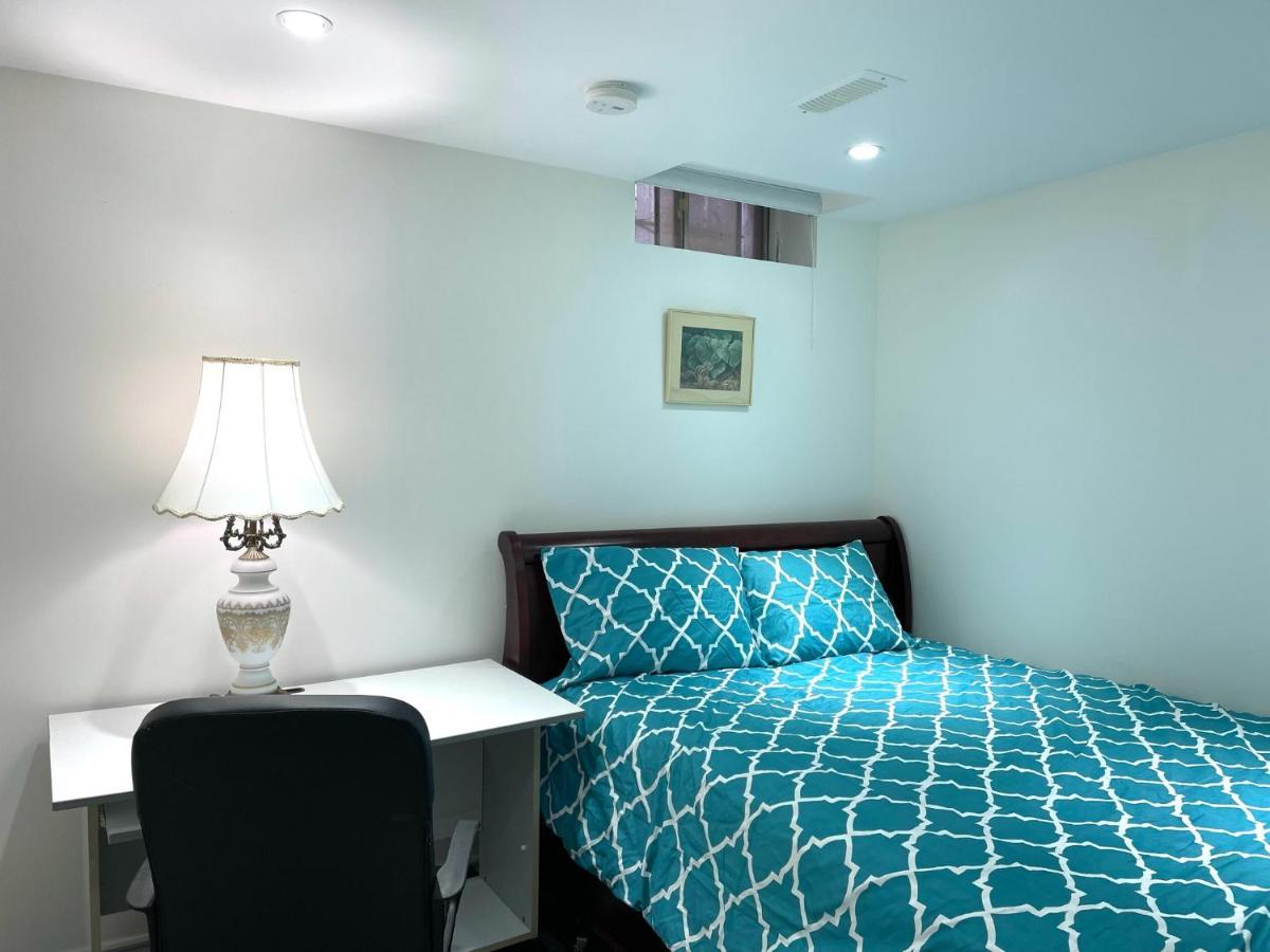 77 Nice And Warm Series Rooms Toronto Buitenkant foto