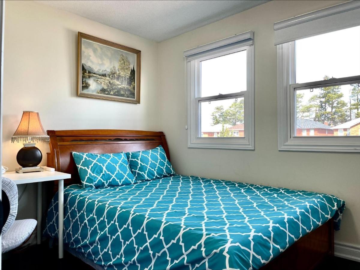 77 Nice And Warm Series Rooms Toronto Buitenkant foto
