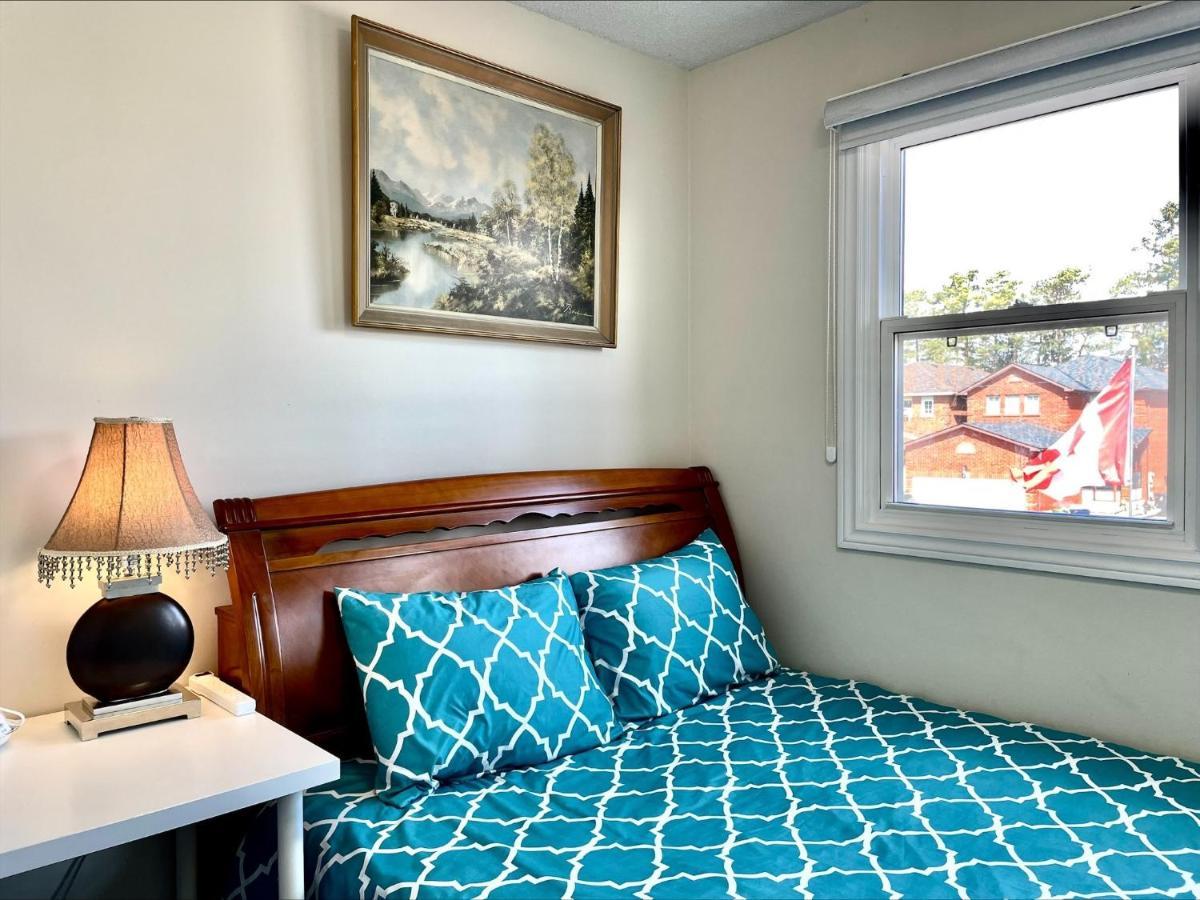 77 Nice And Warm Series Rooms Toronto Buitenkant foto
